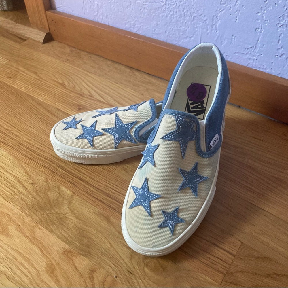 Vans Slip On with Star Appliqué - Picture 2 of 5